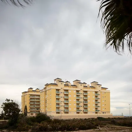 525 Apartment *